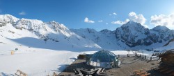 Archiv Foto Webcam Skigebiet Sulden: Panoramakamera Madritschhütte 17:00