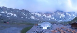 Archiv Foto Webcam Skigebiet Sulden: Panoramakamera Madritschhütte 03:00