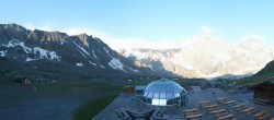 Archiv Foto Webcam Skigebiet Sulden: Panoramakamera Madritschhütte 05:00
