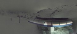 Archived image Webcam Sulden Ski Resort: Chair Lift Madritsch 01:00