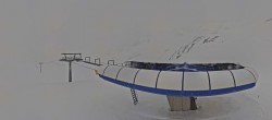Archived image Webcam Sulden Ski Resort: Chair Lift Madritsch 17:00