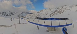 Archived image Webcam Sulden Ski Resort: Chair Lift Madritsch 11:00