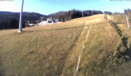 Archived image Webcam Mid station of the Tauern Seilbahn (1381m) 05:00