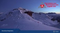 Archived image Webcam Diavolezza - Top station 04:00