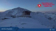 Archiv Foto Webcam Diavolezza: Berghaus und Bergstation 16:00