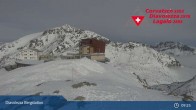 Archiv Foto Webcam Diavolezza: Berghaus und Bergstation 08:00