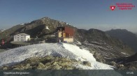 Archiv Foto Webcam Diavolezza: Berghaus und Bergstation 06:00