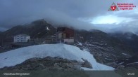 Archived image Webcam Diavolezza - Top station 04:00