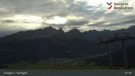 Archived image Webcam ski resort Savognin, mountain station "Panoramabahn" 06:00
