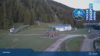 Archived image Webcam Lermoos - Hochmoos Express Lift Top Station 04:00
