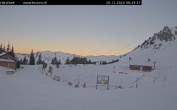 Archived image Webcam Engelberg: Lake Härzlisee & mountain restaurant Kräuterhütte 07:00