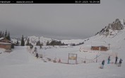 Archived image Webcam Engelberg: Lake Härzlisee & mountain restaurant Kräuterhütte 09:00