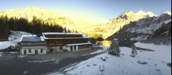 Archived image Webcam Lake Oeschinensee 13:00