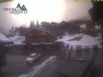 Archiv Foto Webcam Grimentz: Blick Dorf 13:00