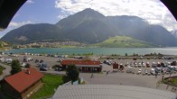 Archiv Foto Webcam Schöneben: Talstation der Bergbahn mit Blick auf Reschensee und Dorf Reschen 09:00