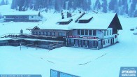 Archived image Webcam ski school meeting point 05:00