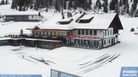 Archived image Webcam ski school meeting point 11:00