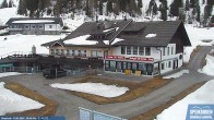 Archived image Webcam ski school meeting point 06:00