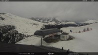 Archived image Webcam Fassatal - Moena - mountainstation of the gondola "Valbona le Cune" 17:00