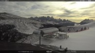 Archived image Webcam Fassatal - Moena - mountainstation of the gondola "Valbona le Cune" 09:00