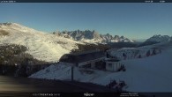 Archiv Foto Webcam Fassatal - Moena - Ankunft der Gondelbahn "Valbona le Cune" 15:00