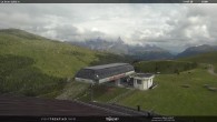 Archiv Foto Webcam Fassatal - Moena - Ankunft der Gondelbahn "Valbona le Cune" 15:00