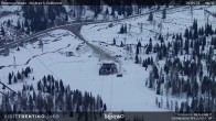 Archived image Webcam Fassatal - San Pelegrino - panorama view of the ski-piste and liftmachinery of the "San Pellegrino Pass" 00:00
