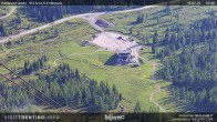 Archived image Webcam Fassatal - San Pelegrino - panorama view of the ski-piste and liftmachinery of the "San Pellegrino Pass" 07:00
