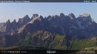 Archiv Foto Webcam Fassatal - San Pelegrino - Ankunft des Sesselliftes "Cavia-Col Margherita" 06:00