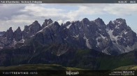 Archived image Webcam Fassatal - San Pelegrino - mountainstation of the chairlift "Cavia-Col Margherita" 07:00