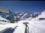 Archived image Webcam Adamello Ski - Valbiolo (2240m) 09:00