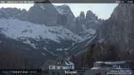 Archived image Webcam Pozza di Fassa - Torri del Vajolet 17:00