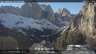 Archived image Webcam Pozza di Fassa - Torri del Vajolet 15:00