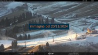 Archiv Foto Webcam Latemar: Skihütten Zischg und Ganischger 05:00