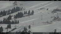 Archiv Foto Webcam Latemar: Skihütten Zischg und Ganischger 09:00