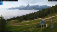 Archived image Webcam Cortina d&#39;Ampezzo: World Cup slope from Rifugio Duca d&#39;Aosta 05:00