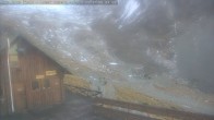 Archiv Foto Webcam Ohau Snowfields: Blick auf die Skihütte 07:00