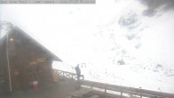 Archived image Webcam Ohau Snowfields - Daylodge 09:00