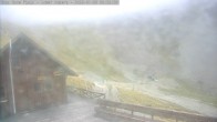 Archiv Foto Webcam Ohau Snowfields: Blick auf die Skihütte 09:00