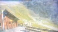 Archiv Foto Webcam Ohau Snowfields: Blick auf die Skihütte 09:00