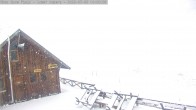 Archived image Webcam Ohau Snowfields - Daylodge 13:00