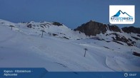 Archived image Webcam Kitzsteinhorn Kaprun: Alpine Centre 05:00