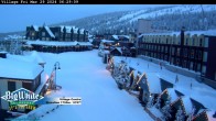 Archiv Foto Webcam Big White Ski Resort Kids Center 05:00
