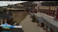 Archived image Webcam Big White Ski Resort Kids Center 12:00