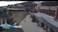 Archived image Webcam Big White Ski Resort Kids Center 14:00