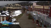 Archiv Foto Webcam Big White Ski Resort Kids Center 08:00