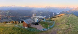 Archiv Foto Webcam Les Gets: Le Mont Chéry 05:00