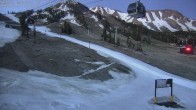 Archived image Webcam Mammoth Mountain - Panorama Gondola 04:00