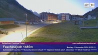 Archived image Webcam Faschina Pass, base station "Stafelalpbahn" 05:00