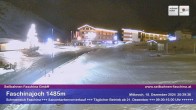 Archived image Webcam Faschina Pass, base station "Stafelalpbahn" 19:00